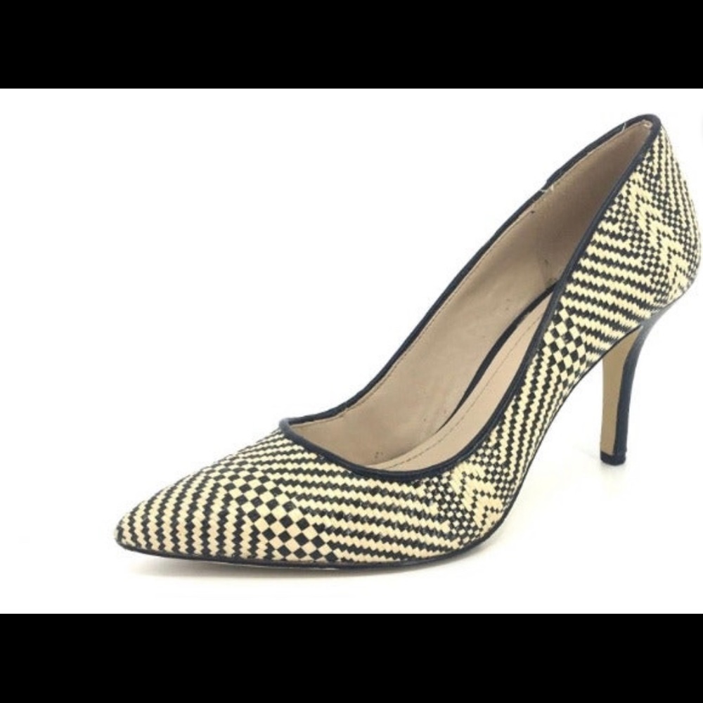 Bcbgeneration Black & Tan Woven Pump